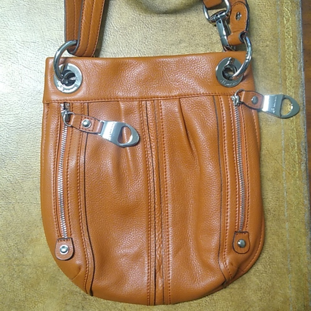 B Makowsky burnt orange leather crossbody